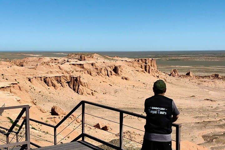 Gobi Highlights Tour: Khongor Sand Dunes, Flaming Cliffs & Yolyn Am photo 5