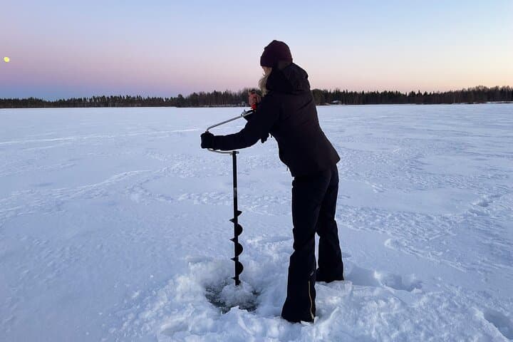 Levi Ice Fishing: Small-Group Perch Fishing Experience in Lapland photo 5