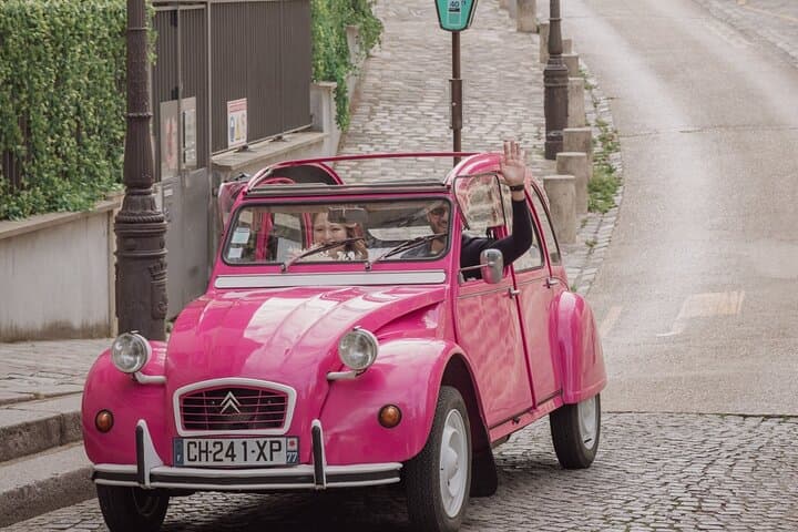 Private Guided Tour in a Pink Citroën 2CV Through Paris photo 5