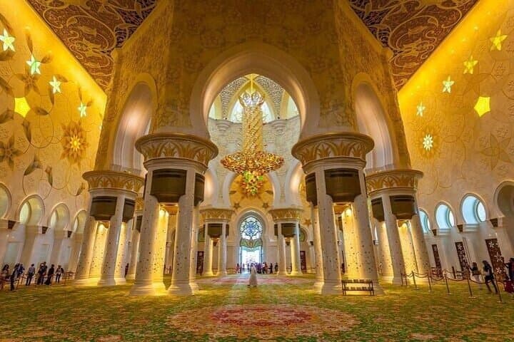 Abu Dhabi Premium Full-Day Sightseeing: Sheikh Zayed, Emirates Palace & Corniche photo 5