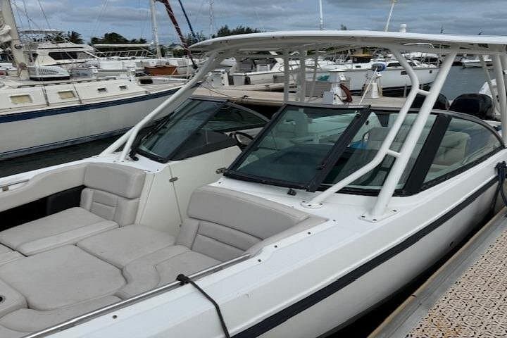 Stingray City & Starfish Point Private Snorkel Tour — Grand Cayman Boat Charter photo 4