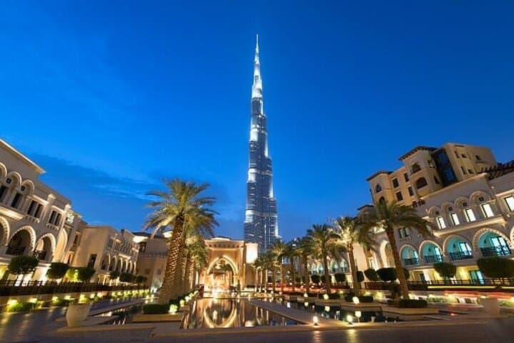 Modern Dubai Private Day Tour: Marina, Palm, Burj & Museum Highlights