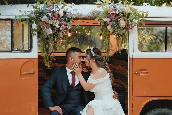 Get Married in Vegas: Quick Elopement Officiant & Scenic Ceremony Options