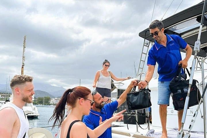 Private Catamaran Cruise to Dia Island from Hersonissos with Lunch photo 6