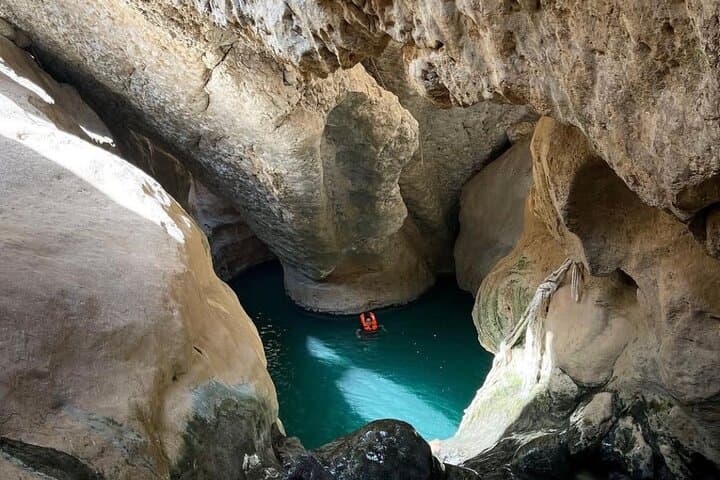 Hike and Swim Oman’s Wadi Shab: Private Day Tour from Muscat photo 4