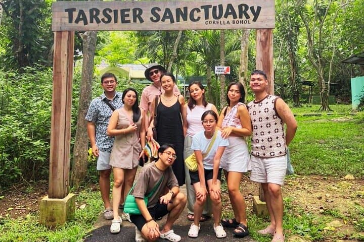 Full-Day Bohol Countryside Tour from Cebu — Chocolate Hills, Tarsiers & Loboc River Cruise photo 3