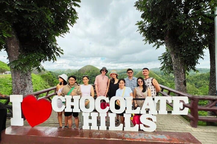 Full-Day Bohol Countryside Tour from Cebu — Chocolate Hills, Tarsiers & Loboc River Cruise