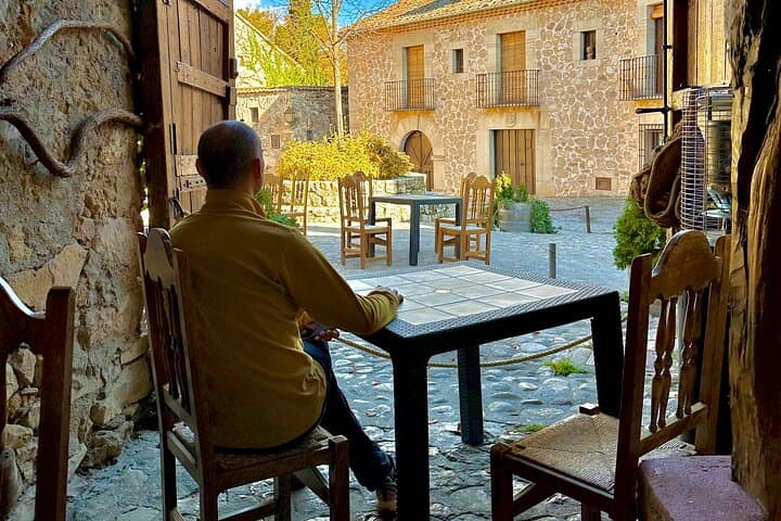 Segovia and Pedraza Day Tour from Madrid — Roman Aqueduct, Alcázar & Medieval Pedraza photo 4