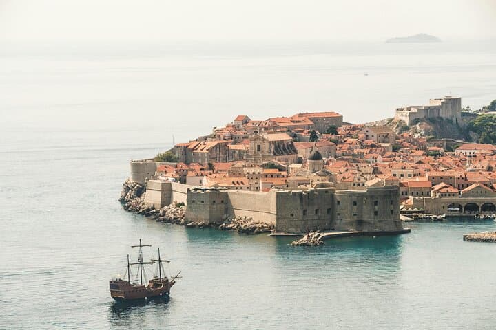 Luxurious VIP Transfer from Zagreb to Dubrovnik with Flexible Tours Along Croatia’s Coast