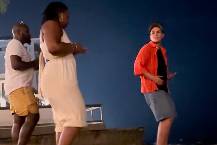 Learn Salsa in San Juan: Beginner Moonlight Class with Local Instructor photo 5