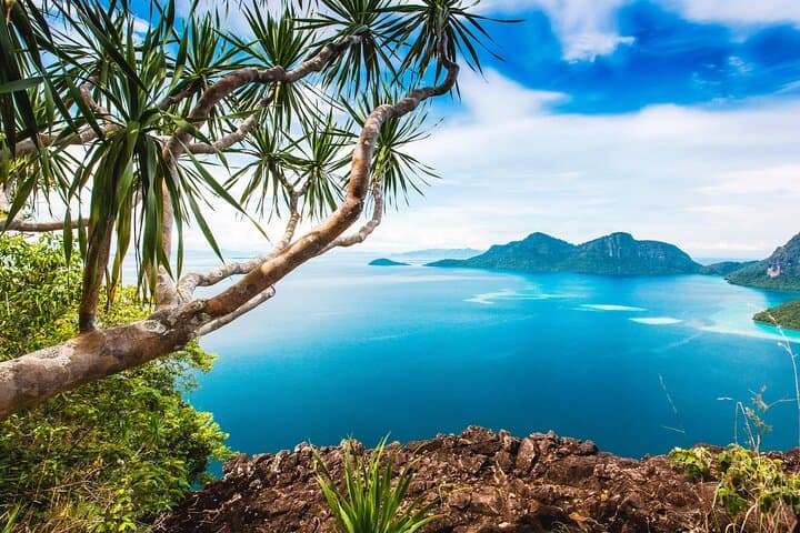 Bohey Dulang Hike & Dive: Tun Sakaran Marine Park Day Trip with Local Lunch