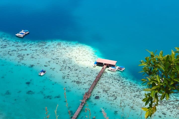 Bohey Dulang Hike & Dive: Tun Sakaran Marine Park Day Trip with Local Lunch photo 2