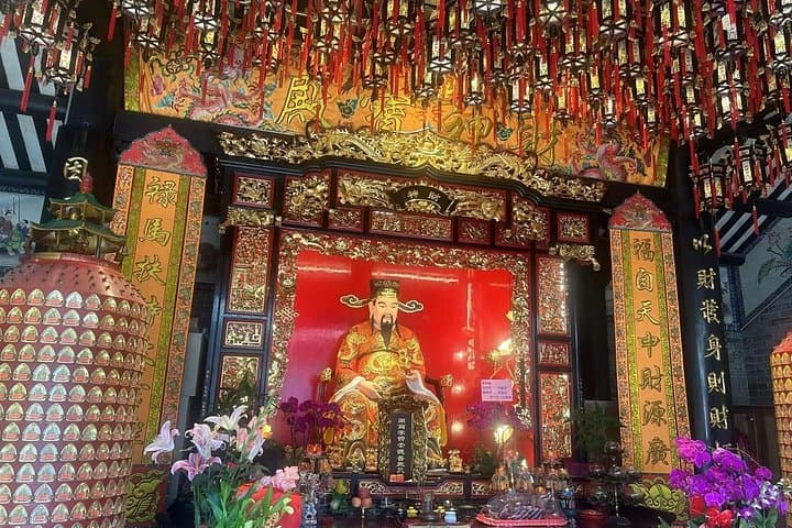 Half-Day Old City Walking Tour in Guangzhou: Xiguan, Lychee Bay & Shangxiajiu photo 2