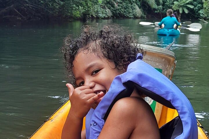 Kayaking the Faaroa River: A 3‑Hour Guided Paddle Through Raiatea’s Mangrove Labyrinth