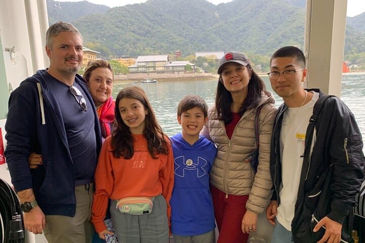 One-Day Private Hiroshima & Miyajima Tour — Peace Park, Itsukushima Shrine, and Local Eats photo 3
