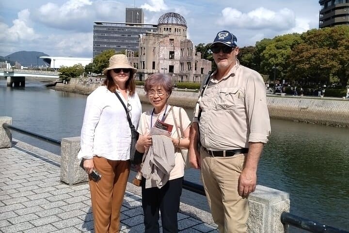 One-Day Private Hiroshima & Miyajima Tour — Peace Park, Itsukushima Shrine, and Local Eats photo 4