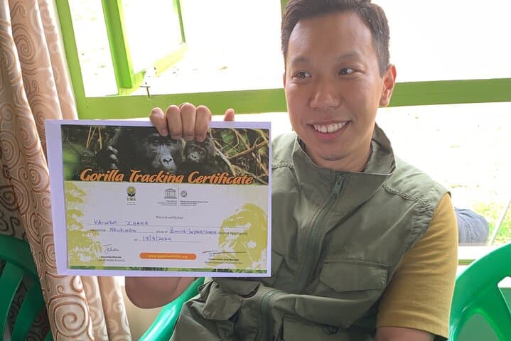3-Day Gorilla Trekking in Bwindi National Park & Lake Bunyonyi photo 5
