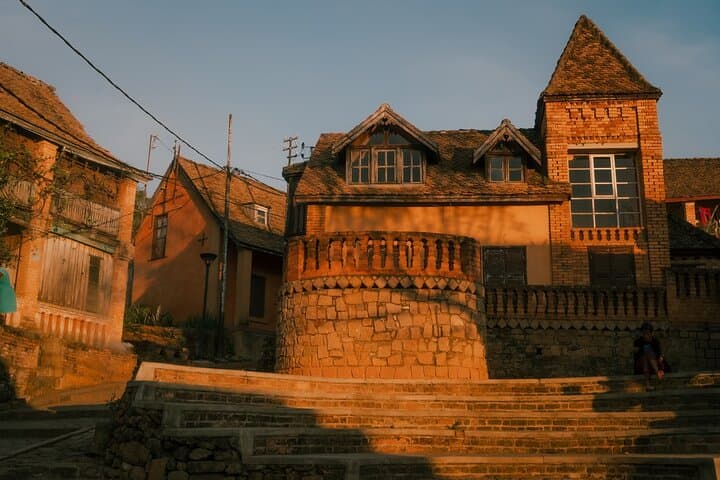 Andringitra to Tsaranoro: 11-Day Trek Across Madagascar's High Plateau photo 6