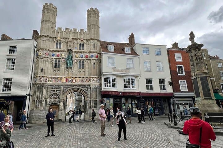 Inside Canterbury: Private 2-Hour Walking Tour with a Green Badge Guide