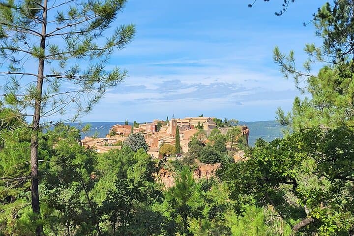 Half-Day Luberon Tour: Gordes, Roussillon & Sénanque Photo Route photo 5