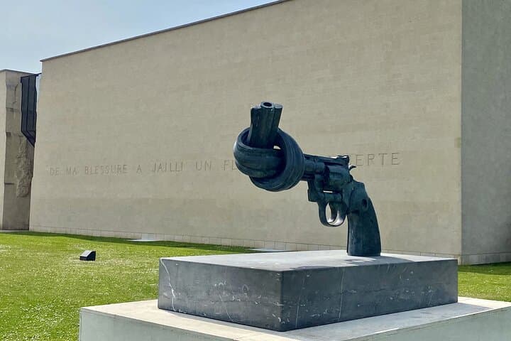 Explore Normandy's Iconic D-Day Sites on a Guided Journey