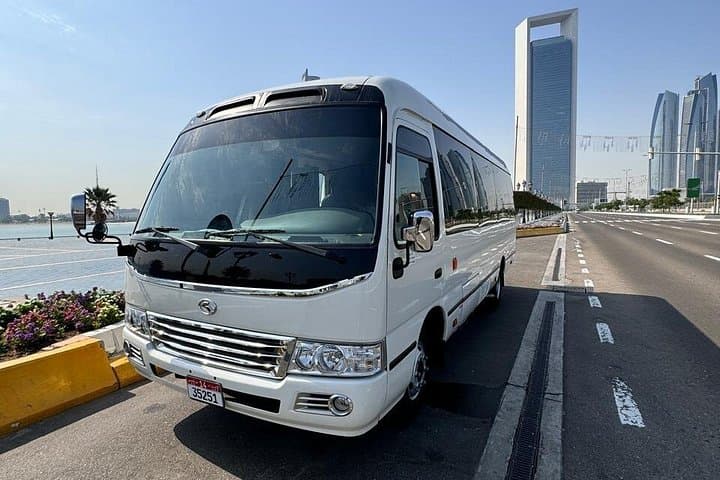 Abu Dhabi Private Airport Transfer — Door-to-Door Comfort and Reliability photo 2
