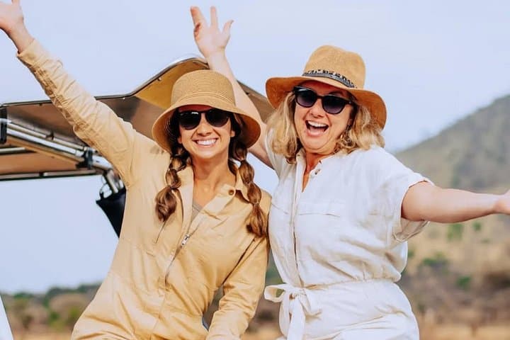 Tarangire Hot Air Balloon Safari & Bush Breakfast — Sunrise Flight Over Wildlife photo 2