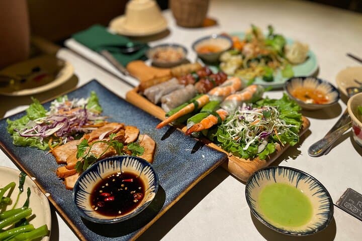 MingleX Dinner with Shanghai Locals: Social Dining & Cultural Exchange photo 4