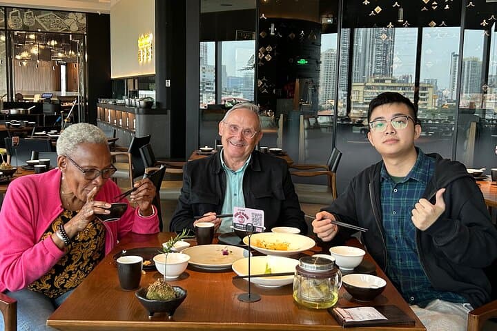 Private Customized Guangzhou City Tour with Car and Local Guide photo 2