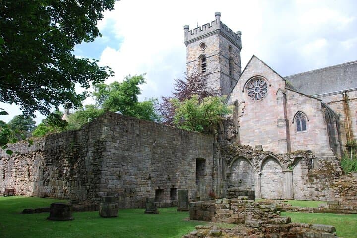 Outlander Castles Day Tour from Edinburgh - Blackness, Culross & Midhope photo 4