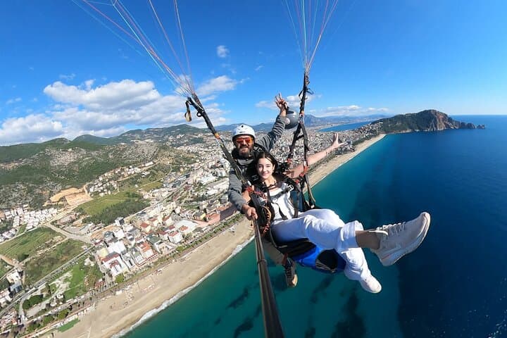Alanya Paragliding: Tandem Flights Over Cleopatra Beach photo 3