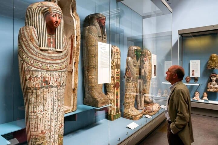 Hurghada to Cairo VIP Day Trip — Pyramids, Sphinx & Egyptian Museum photo 4