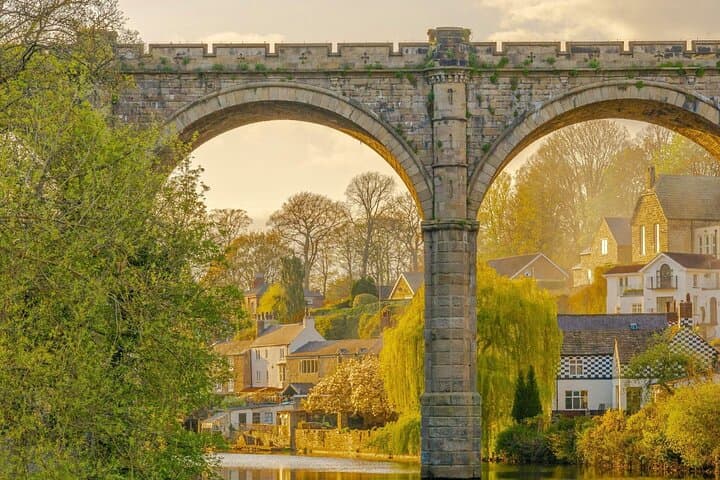 Alnwick Castle & Rosslyn Chapel Day Tour from Edinburgh — Harry Potter Sites, Viaduct Views & St Abbs photo 3