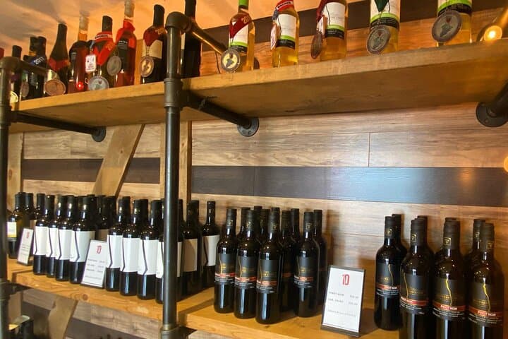 Twilight Wine Adventure in Niagara with 3-Course Dinner photo 6