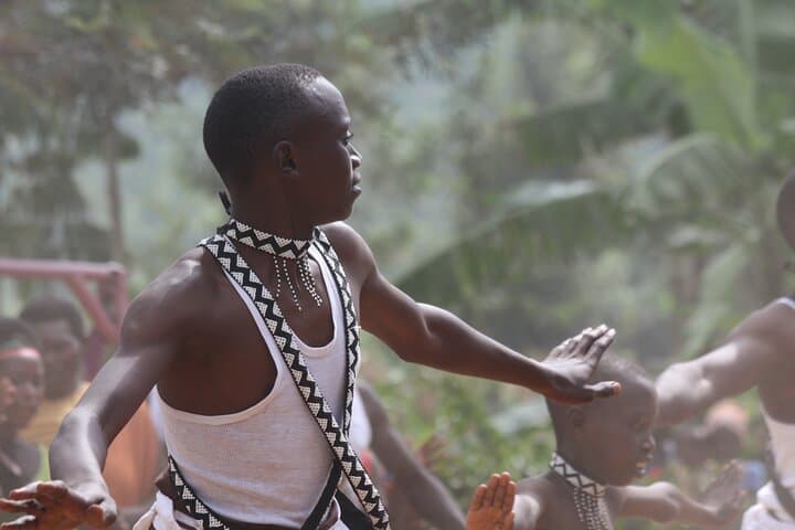 Join a Traditional Rwandan Dance Workshop in Kigali photo 3
