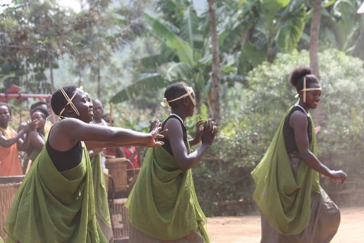Join a Traditional Rwandan Dance Workshop in Kigali photo 2