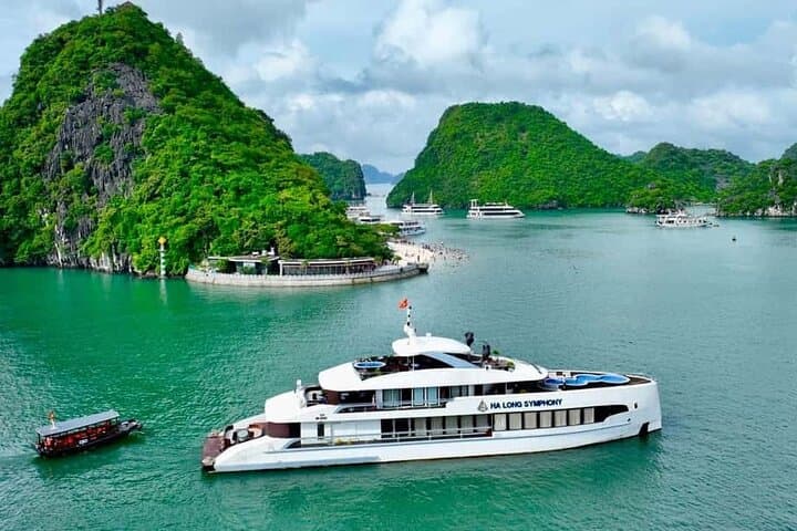 Hanoi to Ha Long Bay: Luxury Symphony Cruise Day Experience