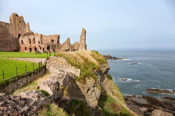Puffin Boat Trip and Tantallon Castle Day Tour from Edinburgh photo 2