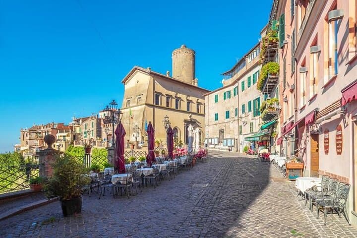 Castel Gandolfo and Nemi Small-Group Tour with Wine Tasting photo 5