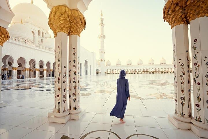 Dubai to Abu Dhabi Private Day Trip: Sheikh Zayed Mosque, Emirates Palace & Qasr Al Watan photo 1