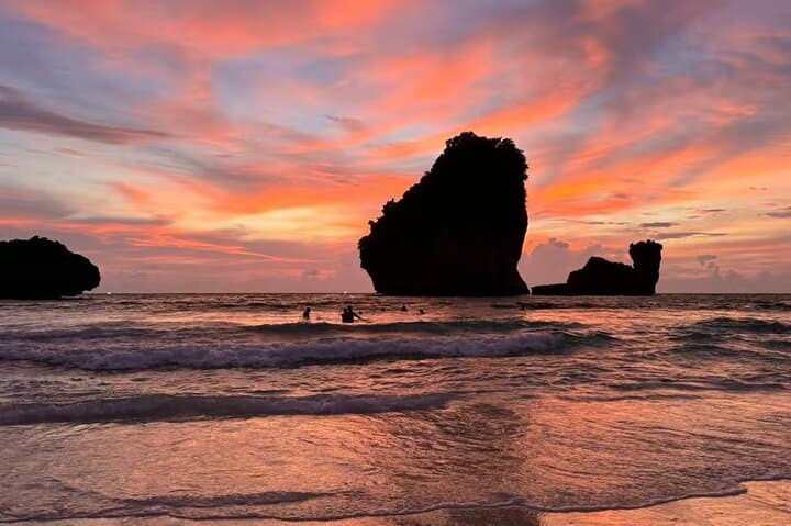 Phi Phi Islands Sunset Tour: Snorkel, Swim & Maya Bay Highlights photo 5