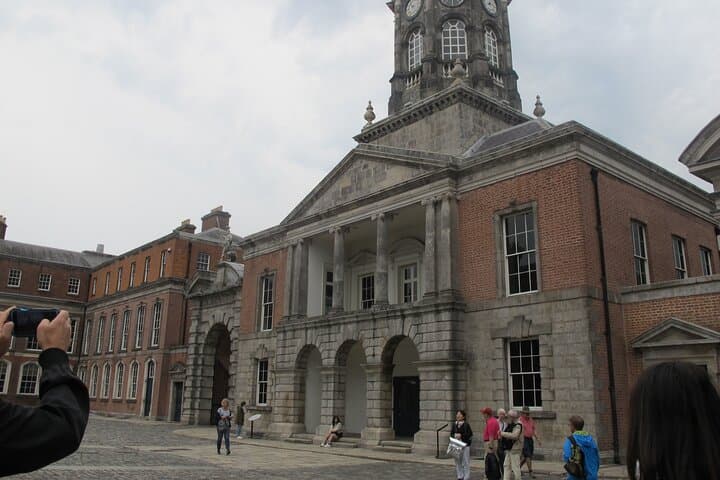 Dublin Highlights: 3-Hour Private Walking or Biking Tour photo 3