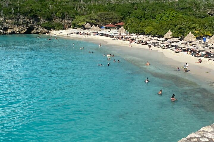 Private Westcoast Beachhop Tour Curaçao — Turtle Beach, Grote Knip & Blue Room photo 4