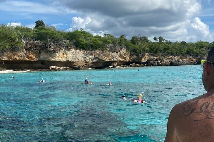 Private Westcoast Beachhop Tour Curaçao — Turtle Beach, Grote Knip & Blue Room photo 6
