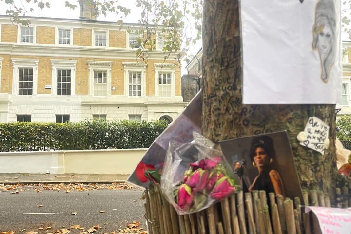 Amy Winehouse Walking Tour in Camden: Explore Her London Haunts