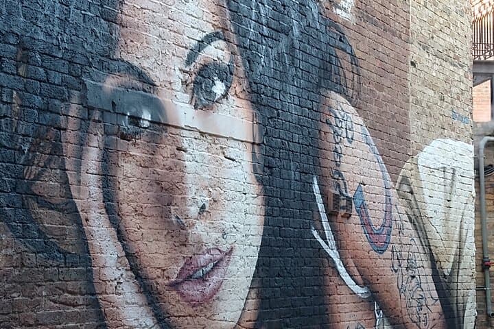 Amy Winehouse Walking Tour in Camden: Explore Her London Haunts photo 3