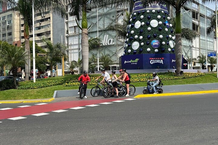 Lima Bike & Bites: Miraflores, Barranco & Surquillo Food Cycle photo 6