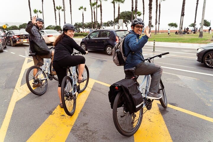 Lima City Biking: Miraflores, San Isidro & Barranco Bike Tour