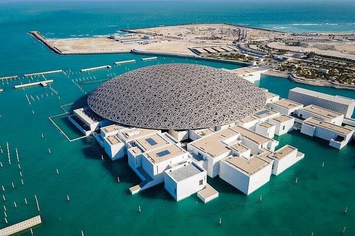 Abu Dhabi Private Full‑Day Tour from Ras Al Khaimah — Sheikh Zayed, Corniche & Yas Island photo 6