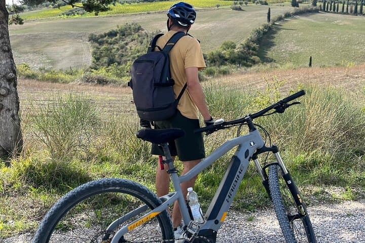 E‑Bike the Val d'Orcia: Pienza, Monticchiello & Bagno Vignoni Culinary Ride photo 6